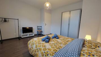 3 chambres, fer et planche Ă repasser, Wi-Fi gratuit, draps fournis