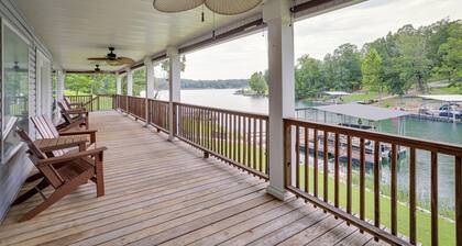 Lakefront Horseshoe Bend Home w/ Boat Dock!