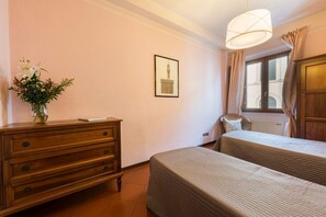 2 chambres, fer et planche à repasser, Wi-Fi