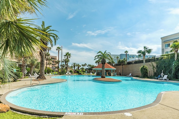 Piscina externa, piscina aquecida