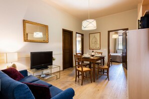 TV - Apartments Florence - Ariento Venere 2bdr San Lorenzo (Firenze)