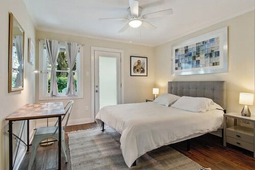 Cute 2Bed Apt with patio close to French Quarter, with gated parking include