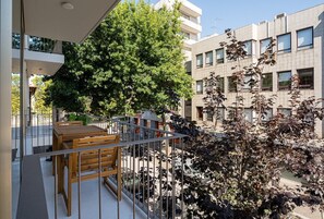 Outdoor dining - GuestReady - Lux staycation in Boavista (Porto)