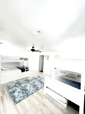 3 Schlafzimmer, Bügeleisen/Bügelbrett, kostenloses WLAN, Bettwäsche