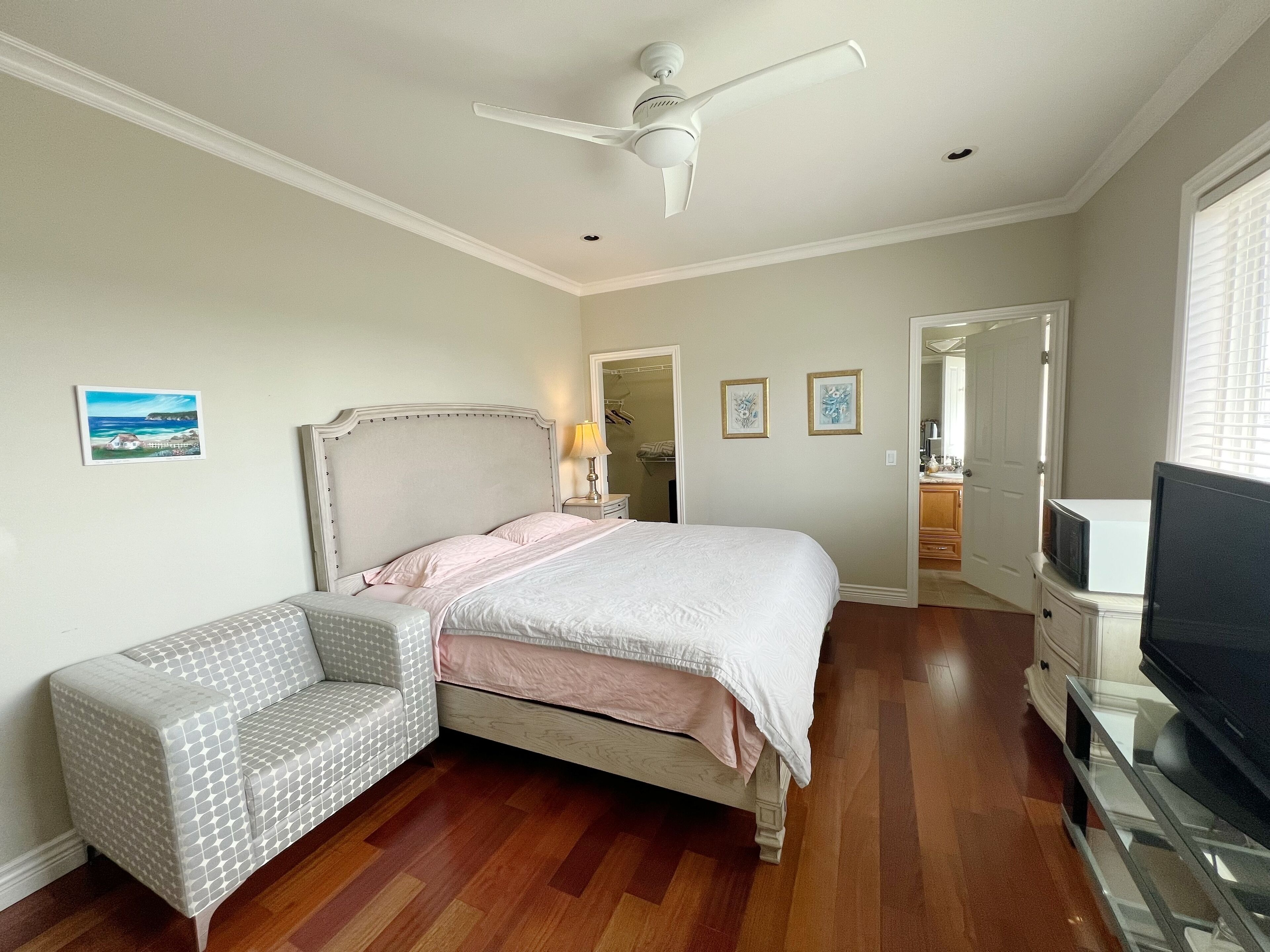 1 bedroom, iron/ironing board, free WiFi