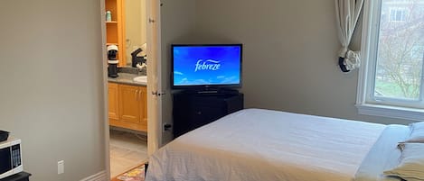 1 bedroom, iron/ironing board, free WiFi