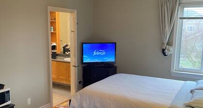 A independent entrance bedroom with private washroom close to YVR in Richmond
