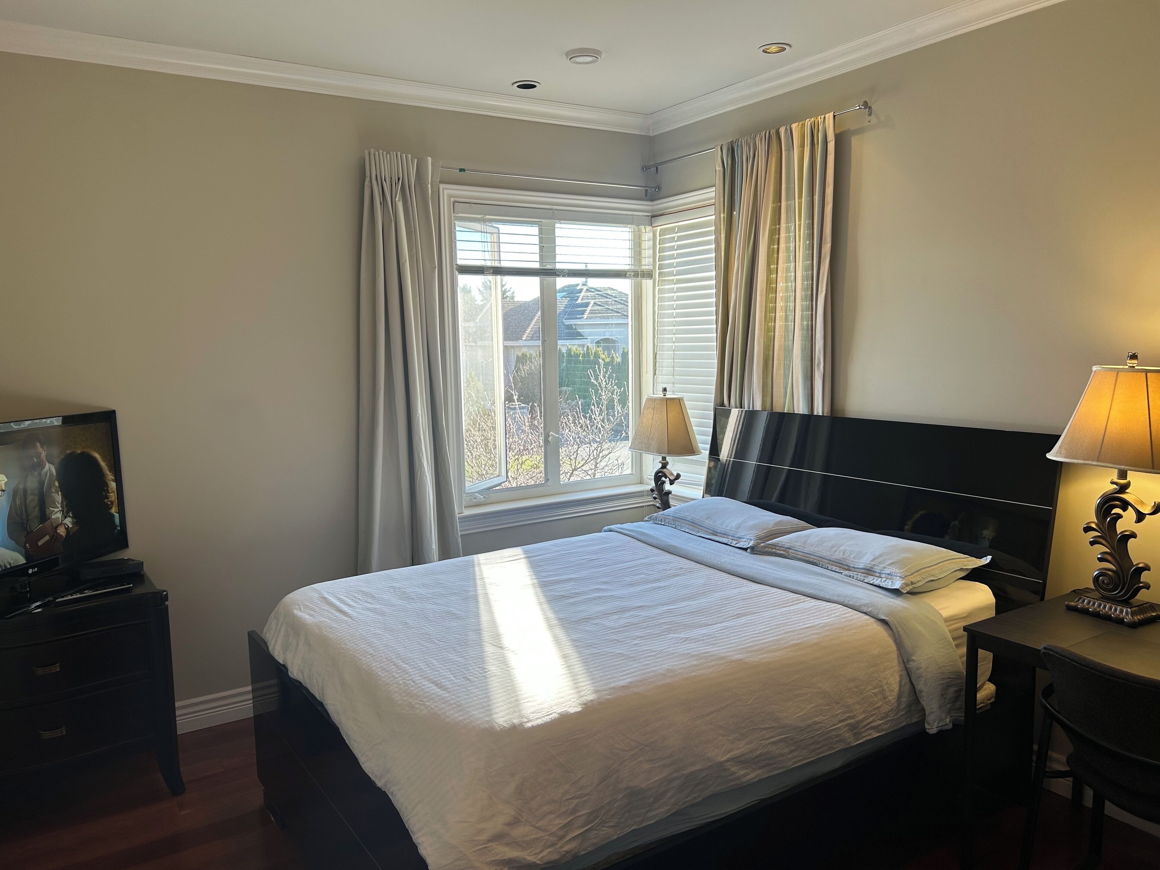 1 soverom, strykejern/-brett og wi-fi (inkludert)