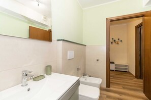 Dusche, Bidet