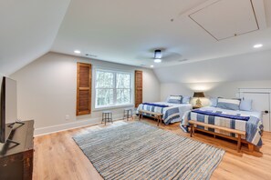 4 chambres, fer et planche à repasser, Wi-Fi, draps fournis