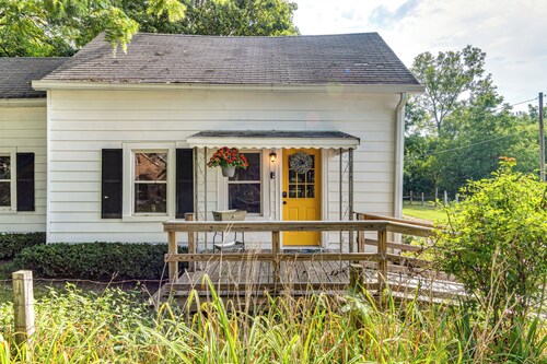 Peaceful Franklin Cottage ~ 1 Mi to Downtown!