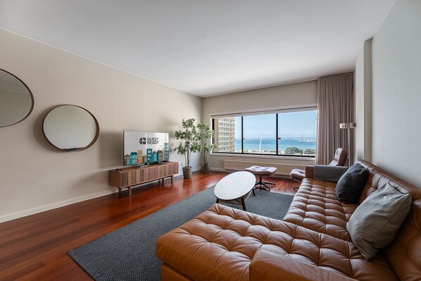 TV - GuestReady - A prime stay near the beach (Matosinhos)