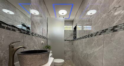 EcoMar Rentals House: Nature, Pool & Beach
