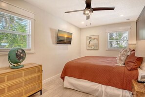 3 Schlafzimmer, Schreibtisch, Bügeleisen/Bügelbrett, kostenloses WLAN