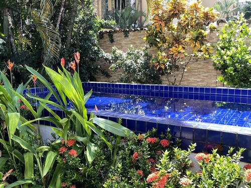 Villa 1 minute walking to beach with pool A/C pet friendly