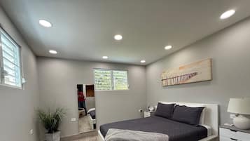 1 bedroom, iron/ironing board, internet, bed sheets