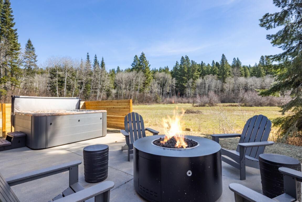 Suncadia 2 Bdrm Cabin with Private Hot tub on the Meadow