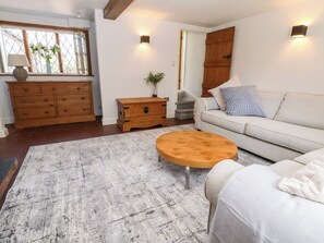 Living area - Jasmine Cottage (Chester)