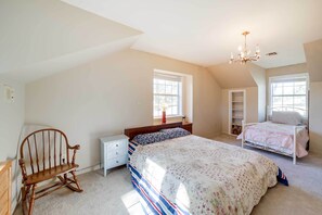 4 Schlafzimmer, Schreibtisch, WLAN, Bettwäsche