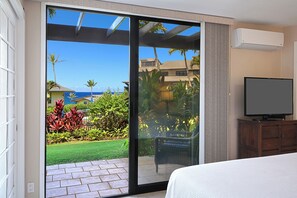 3 bedrooms, desk, iron/ironing board, travel cot