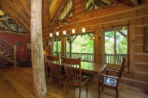 Dining - Woodhaven | Private, Pet Friendly, Hot Tub &  Mountain View! (Black Mountain)