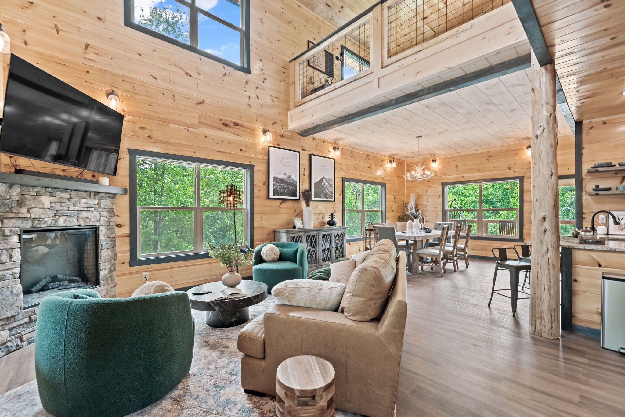 Smart-TV, peis, videospill og stereoanlegg