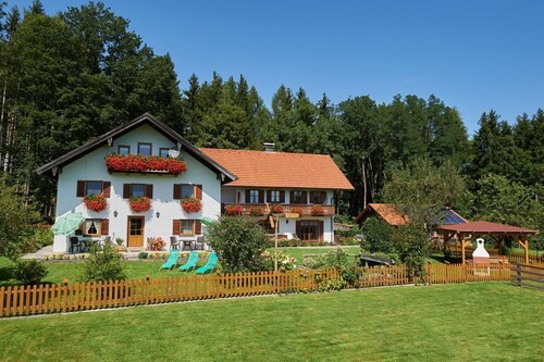 Appartement mit Balkon