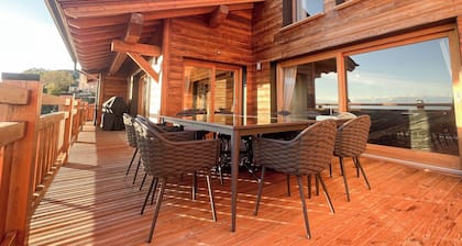 Chalet Kusi Wasi is a luxury home in the heart of the pyrénées mountains