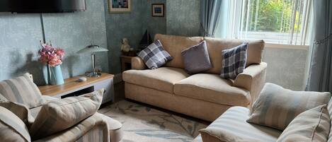 Télévision, chaîne hi-fi