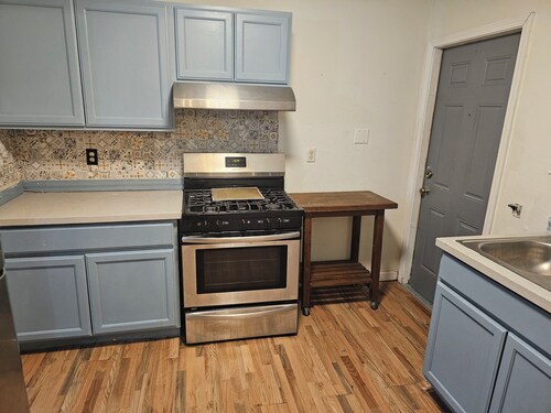 Quiet and tranquil home 15 min from the party in the quarter