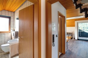 Doccia, asciugacapelli, asciugamani