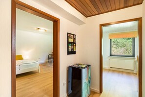 Interior - Apartment 'Ferienwohnung Zur Frischen Quelle' with Wi-Fi (Eußerthal)