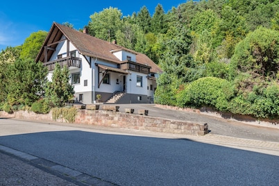 Apartment 'Ferienwohnung Zur Frischen Quelle' with Wi-Fi