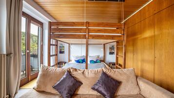 1 habitación, tabla de planchar con plancha, wifi gratis y ropa de cama