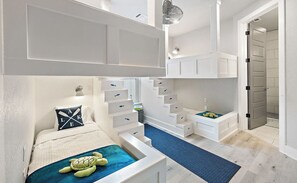 4 Schlafzimmer, Bügeleisen/Bügelbrett, kostenloses WLAN, Bettwäsche