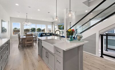 VISTA LINDA - Heated Pool/Spa, Golf, Paddle-boards, Gameroom,  Boat/JetSki Slips