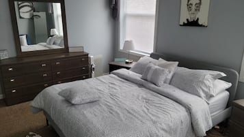 2 habitaciones, tabla de planchar con plancha, wifi y ropa de cama