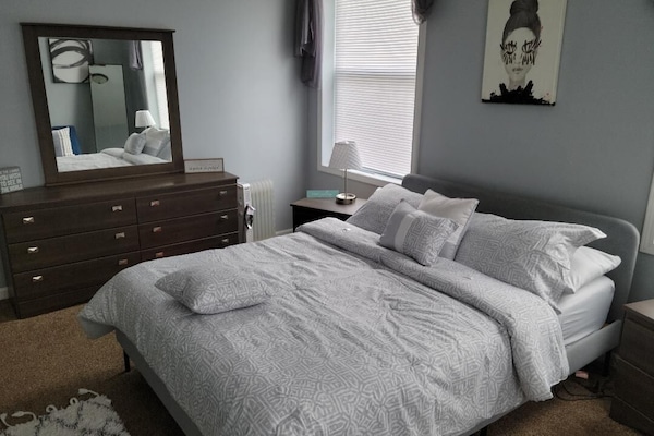 2 chambres, fer et planche Ă repasser, Wi-Fi, draps fournis