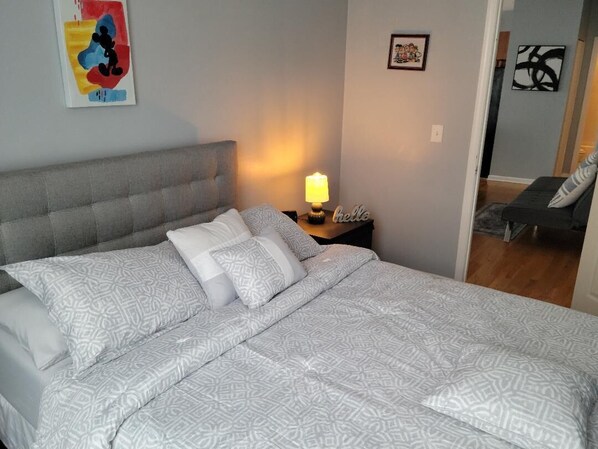 2 chambres, fer et planche à repasser, Wi-Fi, draps fournis