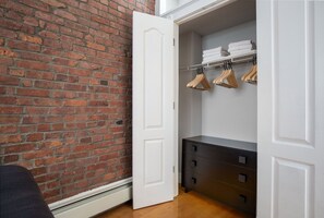 Interior - Luxe East Village 2BR w/ Balcony, nr Dining & Nightlife, by Blueground (Downtown)