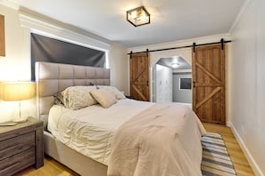 3 chambres, fer et planche à repasser, Wi-Fi, draps fournis
