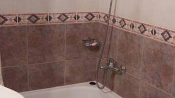 Toallas, jabón, papel higiénico