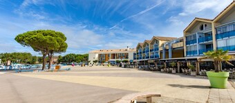 Charming Country Cottage with Shared Garden