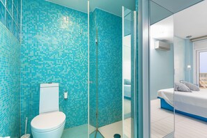 Douche, serviettes fournies