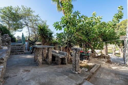 Holiday Home 'Casa Calafell' with Mountain View, Wi-Fi and Air Conditioning