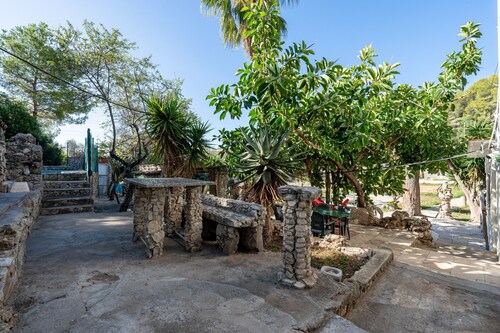 Holiday Home 'Casa Calafell' with Mountain View, Wi-Fi and Air Conditioning