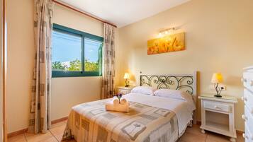 2 Schlafzimmer, Bügeleisen/Bügelbrett, kostenloses WLAN, Bettwäsche