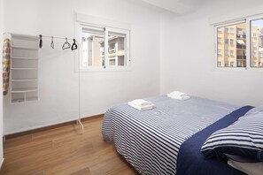 2 Schlafzimmer, Bügeleisen/Bügelbrett, kostenloses WLAN, Bettwäsche