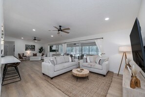 Unclassified image, 5 of 55, button