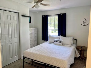 3 bedrooms, travel cot, free WiFi, bed sheets